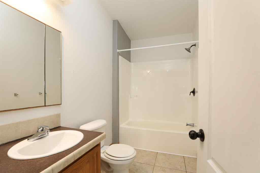 MLS® A2191543 - 112001B Hays Road E   in NONE Rural Taber, M.D. of, Residential