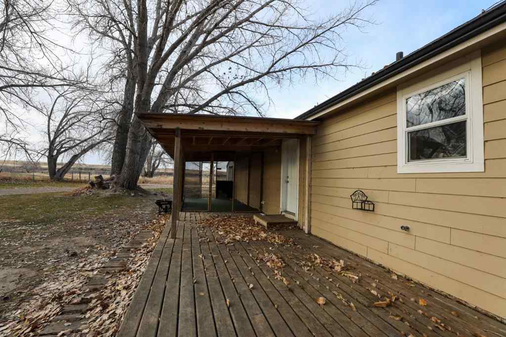MLS® A2191543 - 112001B Hays Road E   in NONE Rural Taber, M.D. of, Residential