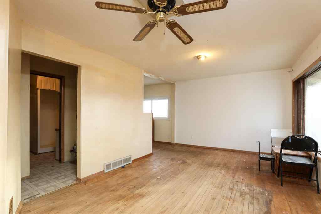 MLS® A2191543 - 112001B Hays Road E   in NONE Rural Taber, M.D. of, Residential