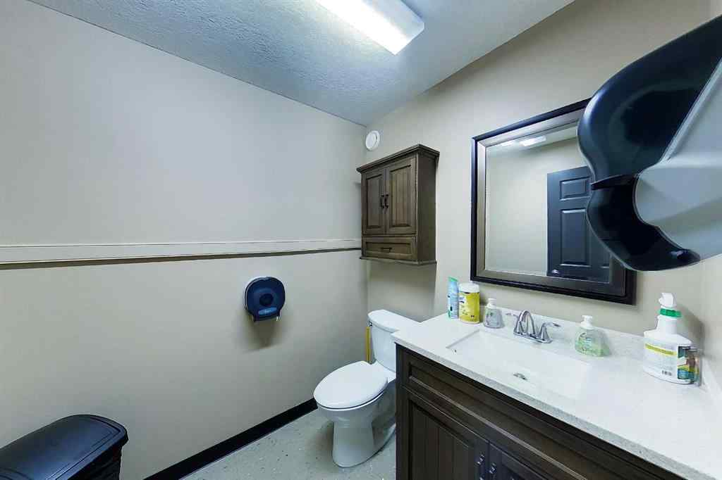 MLS® A2191576 - 5016 4 Avenue  in Edson Edson, Commercial
