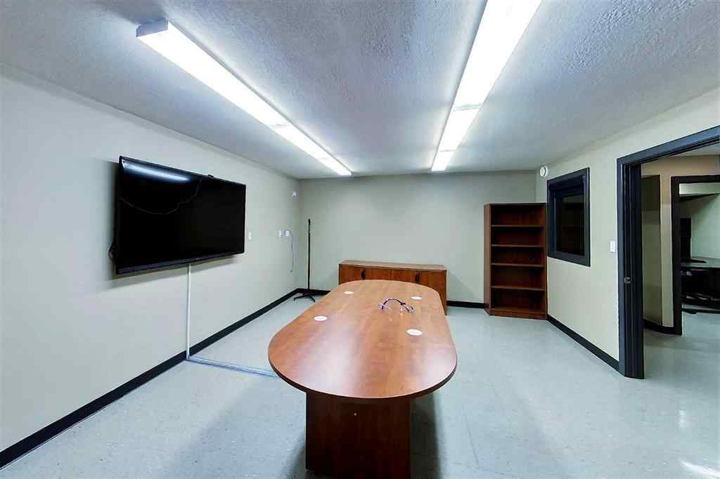 MLS® A2191576 - 5016 4 Avenue  in Edson Edson, Commercial