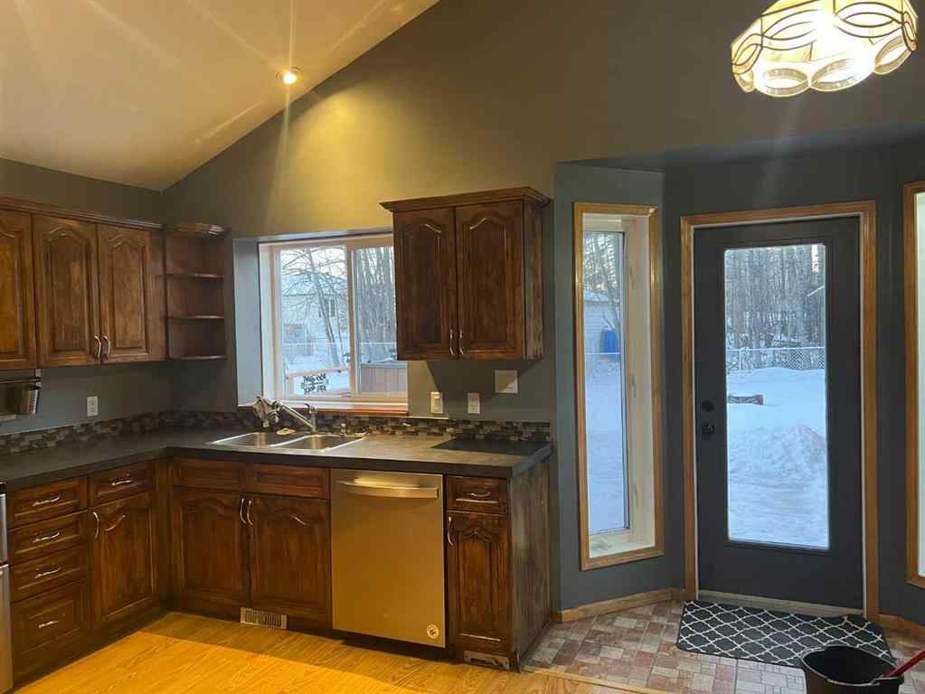 MLS® A2191654 - 307 8 Avenue  in NONE Fox Creek, Residential