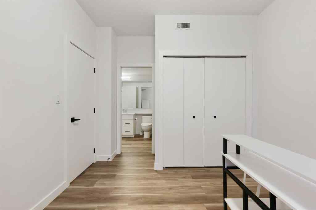 MLS® A2191744 - Unit #708 1718 14 Avenue NW in Hounsfield Heights/Briar Hill Calgary, Residential