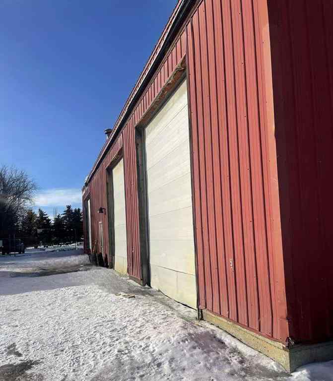 MLS® A2191778 - 4550 46 Avenue  in None Lacombe, Commercial