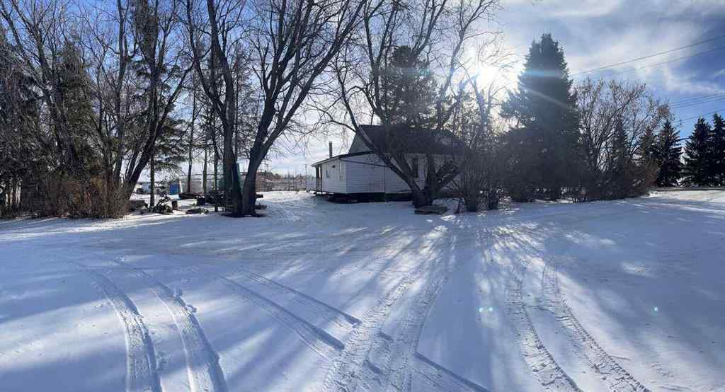 MLS® A2191778 - 4550 46 Avenue  in None Lacombe, Commercial