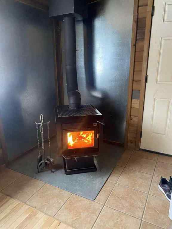 MLS® A2191778 - 4550 46 Avenue  in None Lacombe, Commercial