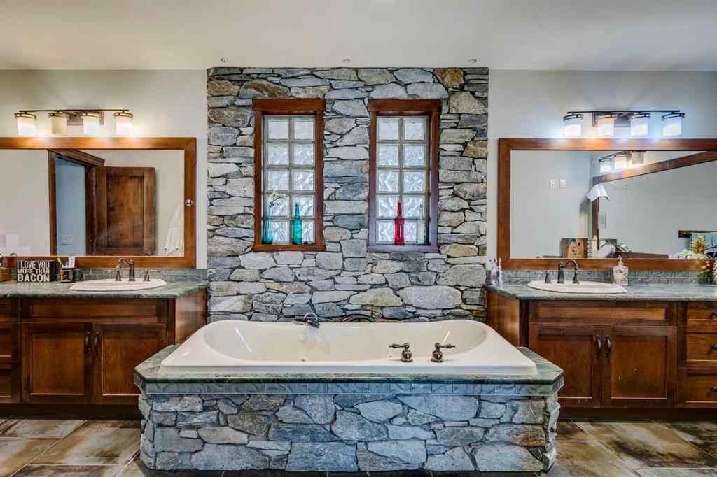 MLS® A2191909 - 354032 80 Street E in NONE Rural Foothills County, Residential
