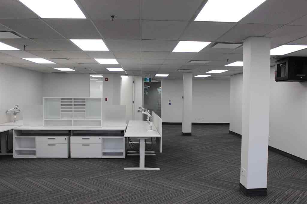 MLS® A2191922 - 550 71 Avenue SE in Fairview Industrial Calgary, Commercial