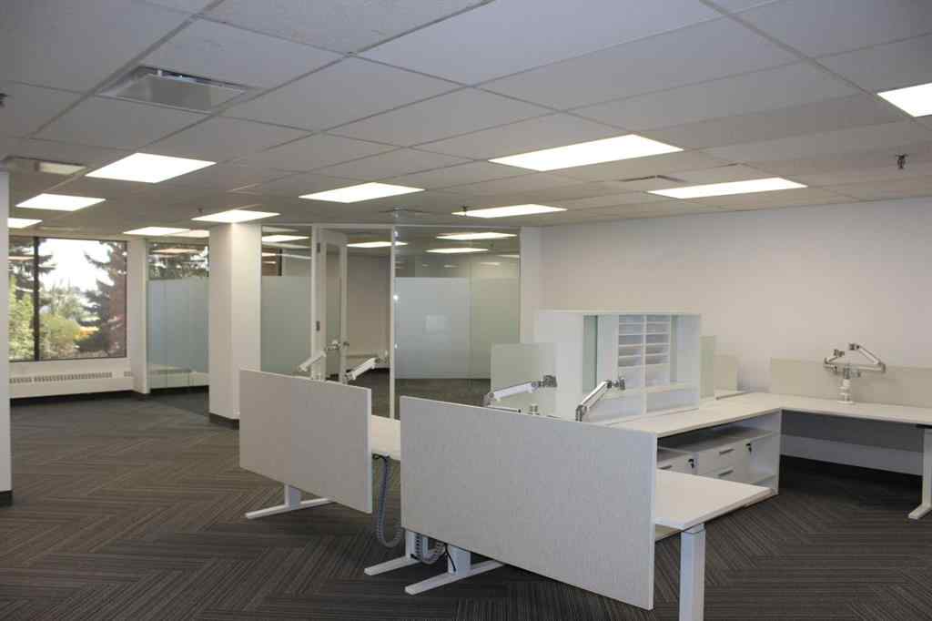 MLS® A2191922 - 550 71 Avenue SE in Fairview Industrial Calgary, Commercial