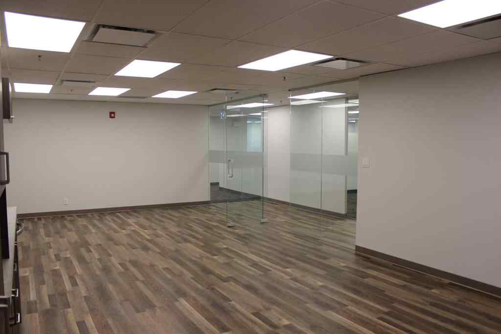 MLS® A2191922 - 550 71 Avenue SE in Fairview Industrial Calgary, Commercial