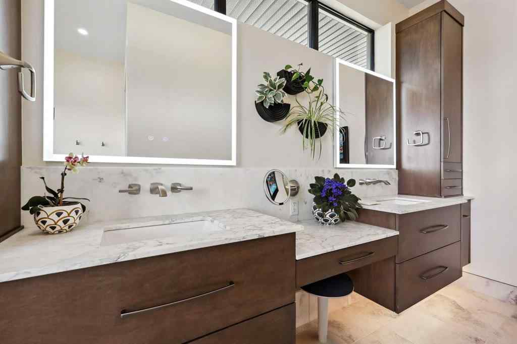 MLS® A2191992 - 2850 77 Street SW in Springbank Hill Calgary, Residential