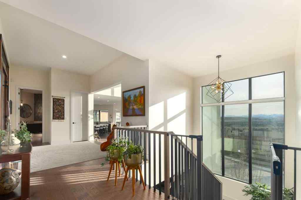 MLS® A2191992 - 2850 77 Street SW in Springbank Hill Calgary, Residential