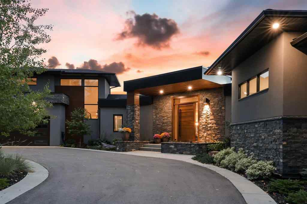 MLS® A2191992 - 2850 77 Street SW in Springbank Hill Calgary, Residential