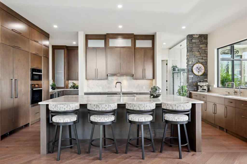MLS® A2191992 - 2850 77 Street SW in Springbank Hill Calgary, Residential