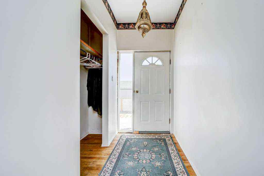 MLS® A2192041 - 208 RAILWAY Street SE in NONE Milk River, Residential