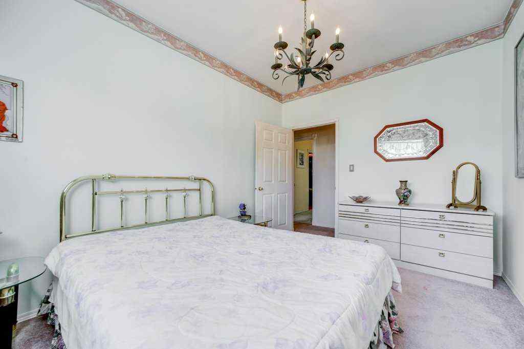 MLS® A2192041 - 208 RAILWAY Street SE in NONE Milk River, Residential
