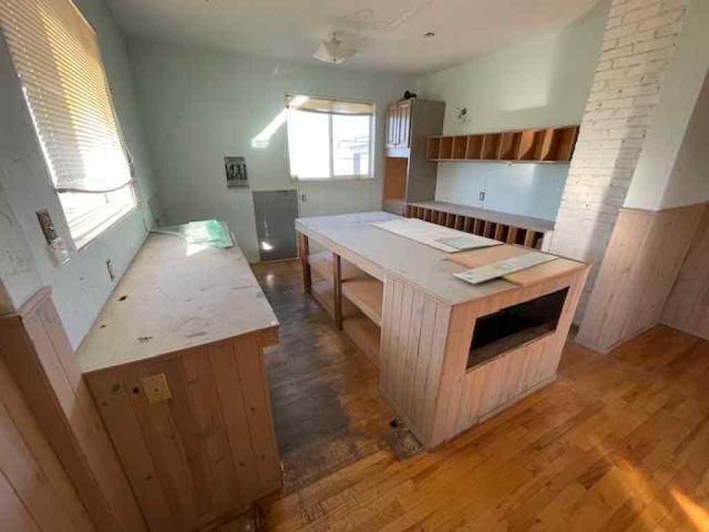 MLS® A2192041 - 208 RAILWAY Street SE in NONE Milk River, Residential