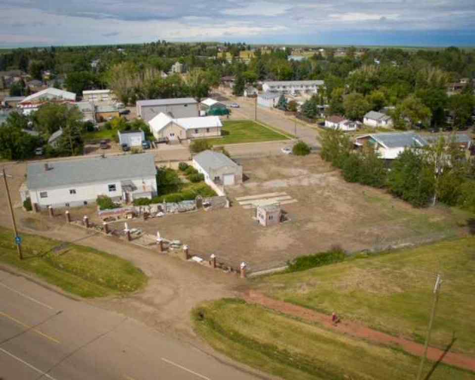 MLS® A2192041 - 208 RAILWAY Street SE in NONE Milk River, Residential