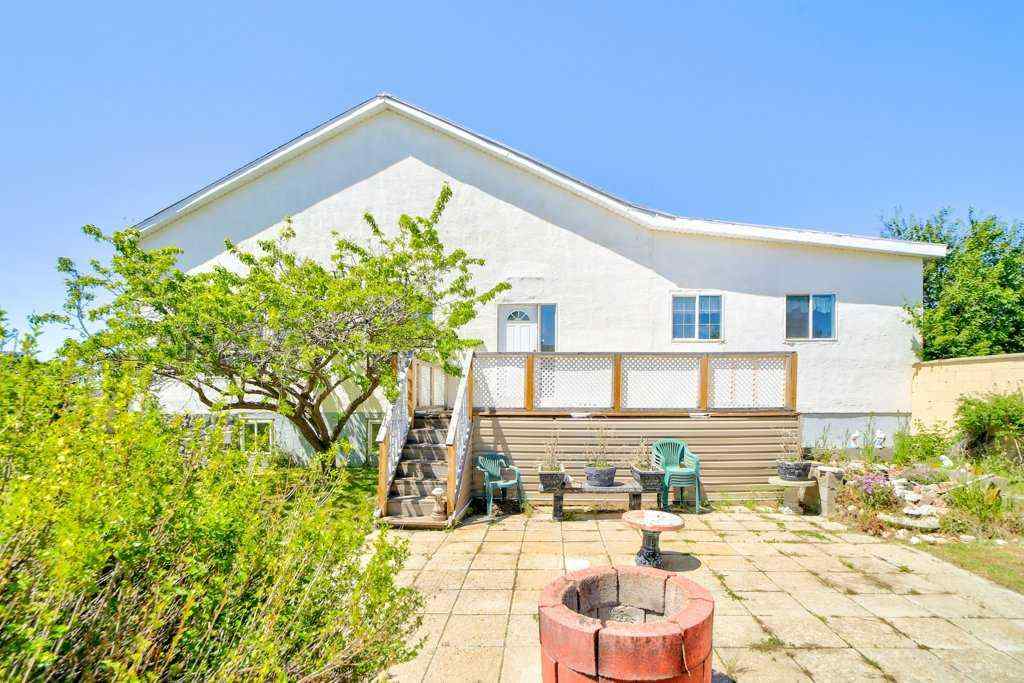 MLS® A2192041 - 208 RAILWAY Street SE in NONE Milk River, Residential
