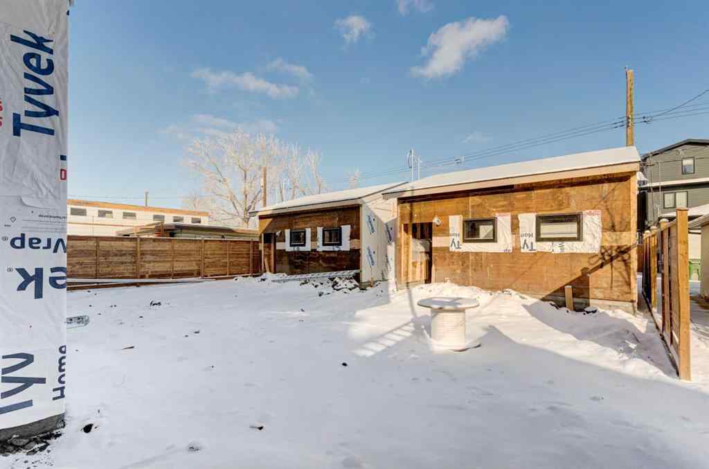 MLS® A2192178 - 2010 8 Avenue SE in Inglewood Calgary, Residential