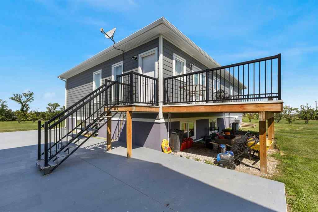 MLS® A2192373 - 243077 Range Road 255   in NONE Rural Wheatland County, Residential