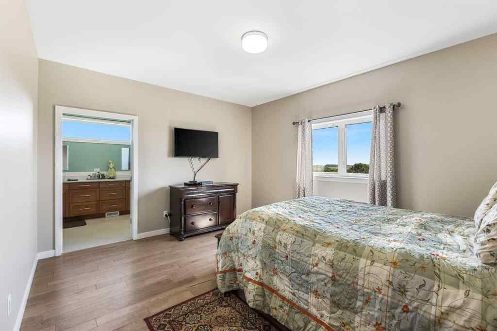 MLS® A2192373 - 243077 Range Road 255   in NONE Rural Wheatland County, Residential