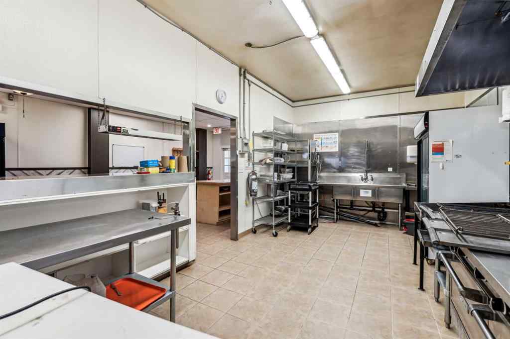 MLS® A2192411 - 14 Railway Avenue S in NONE Lomond, Commercial