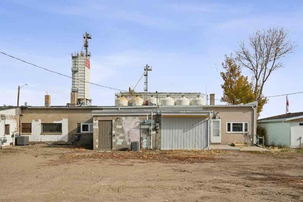 MLS® A2192411 - 14 Railway Avenue S in NONE Lomond, Commercial