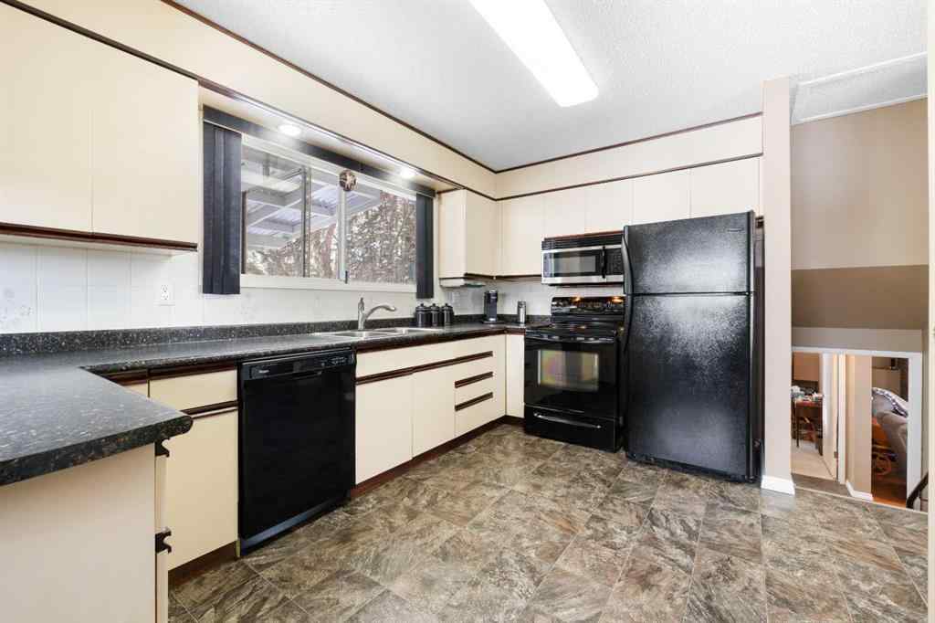 MLS® A2192613 - 3 Chickadee Drive  in NONE Whitecourt, Residential