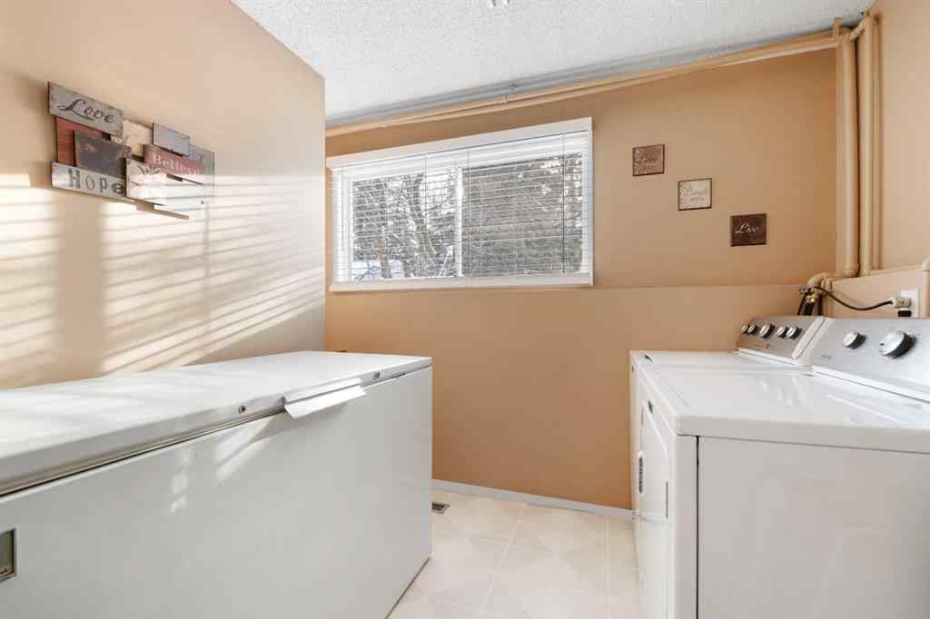 MLS® A2192613 - 3 Chickadee Drive  in NONE Whitecourt, Residential
