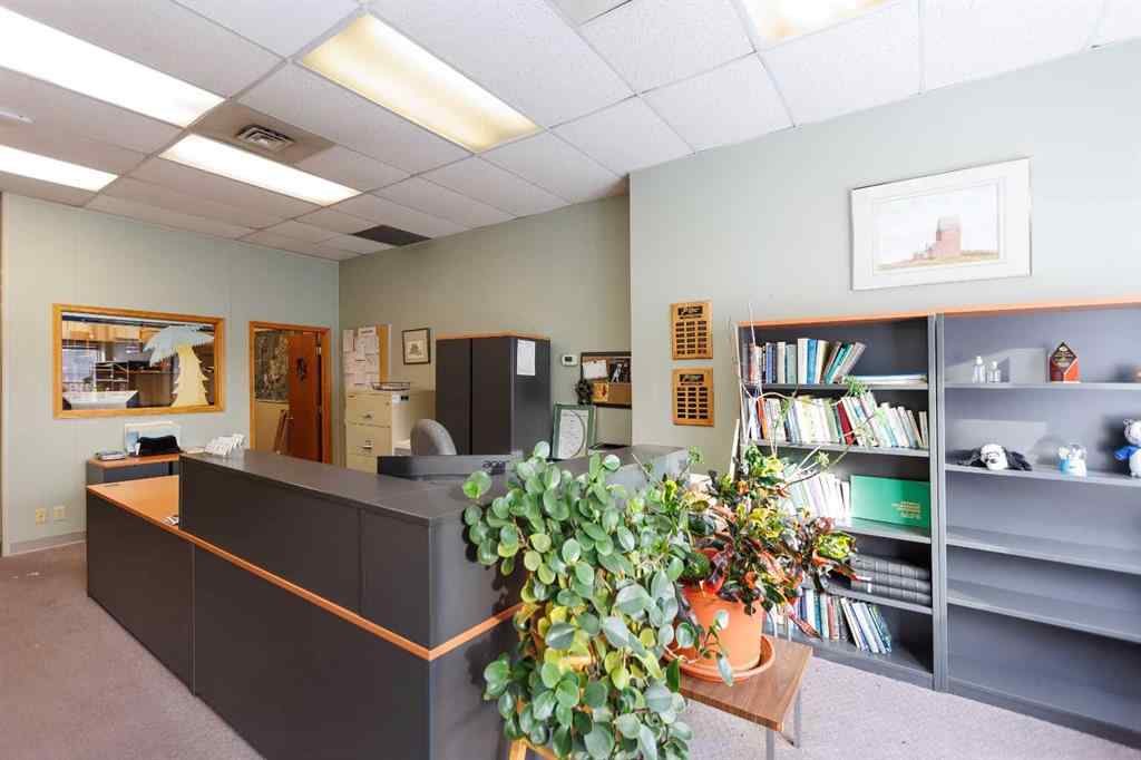 MLS® A2192700 - Unit #B 4730 50 Street  in Downtown Red Deer Red Deer, Commercial
