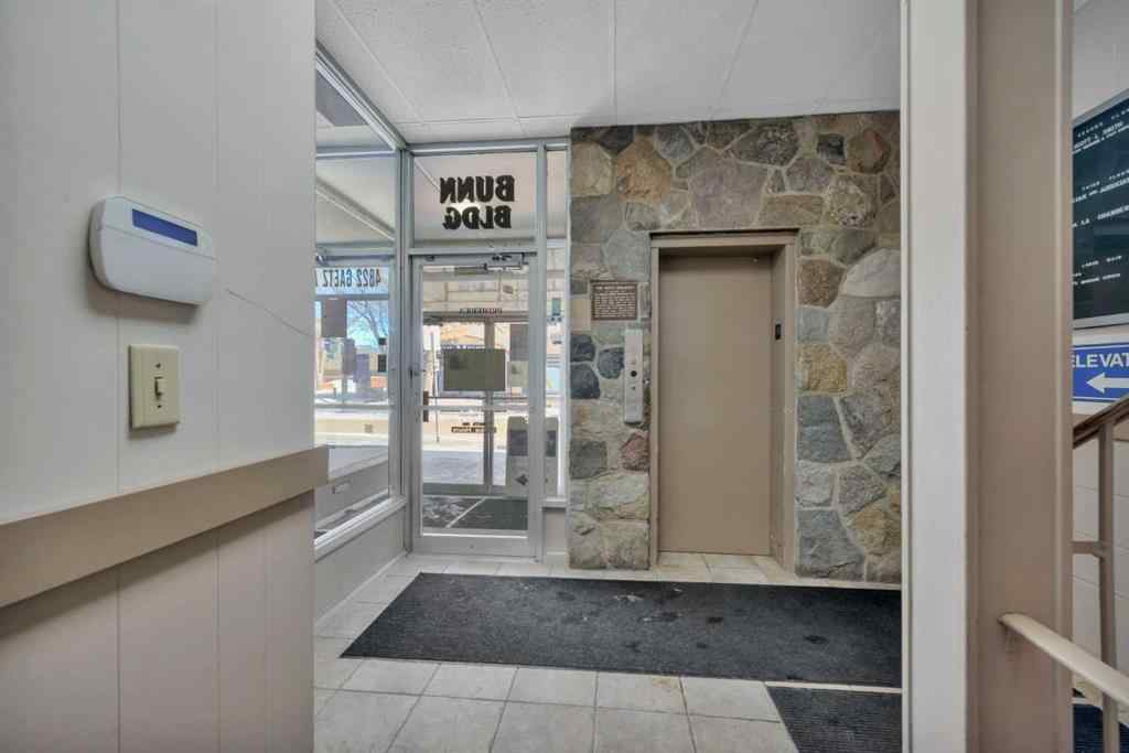 MLS® A2193056 - Unit #2nd floor 4820 50 Avenue  in Downtown Red Deer Red Deer, Commercial