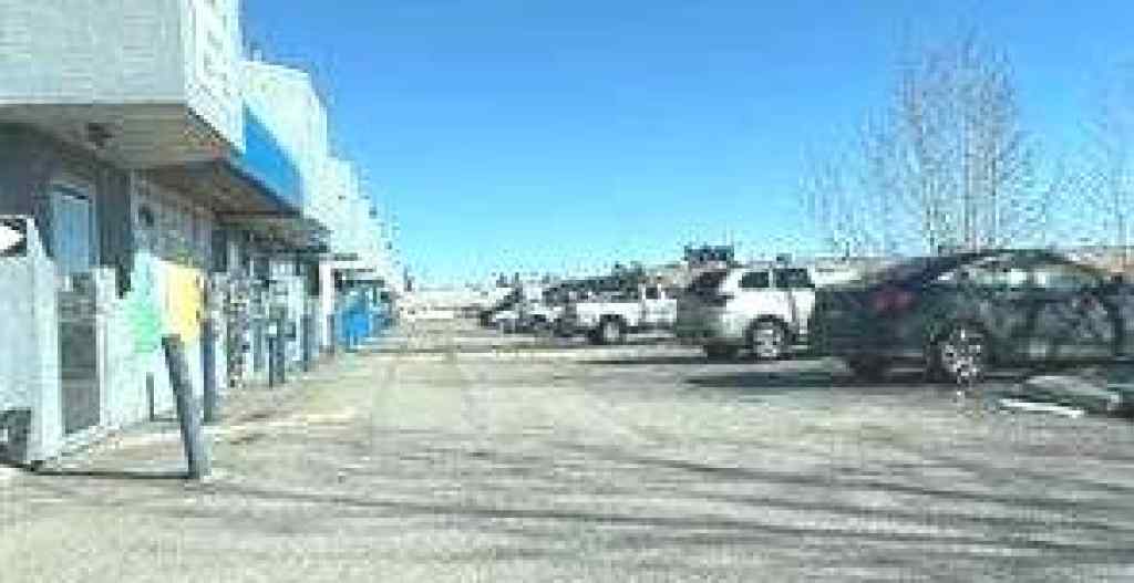 MLS® A2193169 - Unit #108 & 107 3208 8 Avenue NE in Franklin Calgary, Commercial