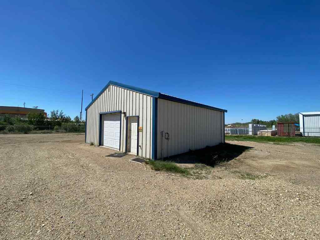 MLS® A2193214 - 6701 & 6705 44 Avenue   in Froman Industrial Park Ponoka, Commercial