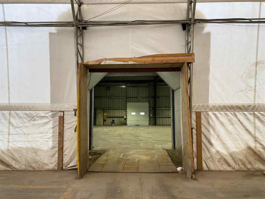 MLS® A2193214 - 6701 & 6705 44 Avenue   in Froman Industrial Park Ponoka, Commercial