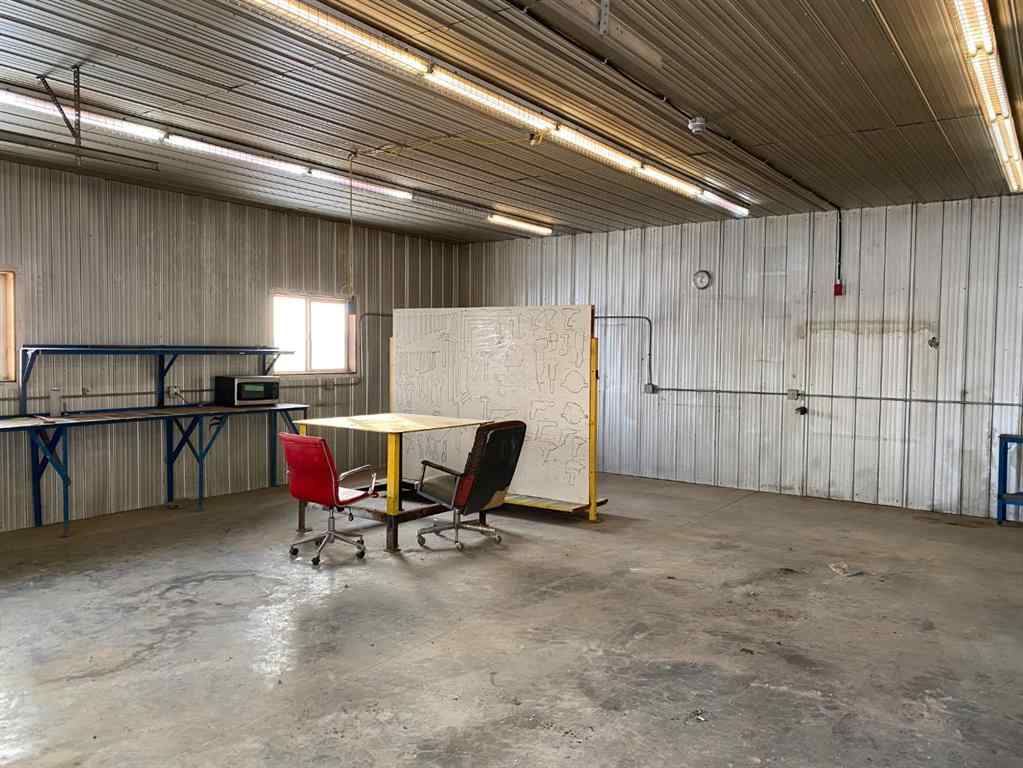 MLS® A2193214 - 6701 & 6705 44 Avenue   in Froman Industrial Park Ponoka, Commercial