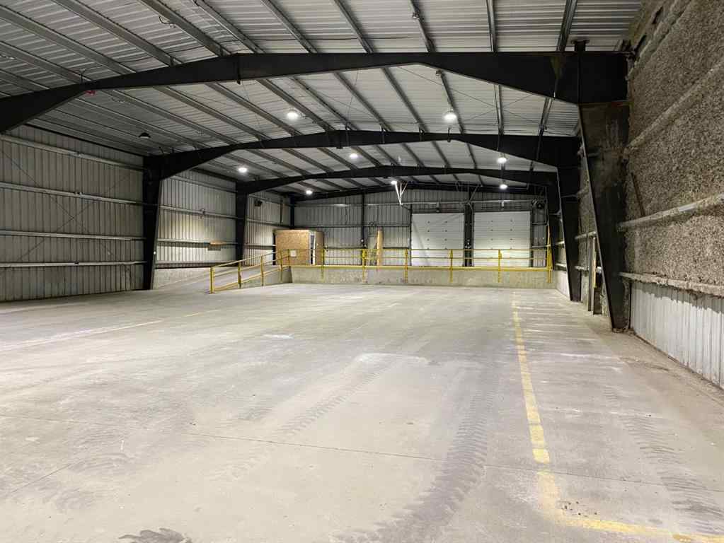 MLS® A2193214 - 6701 & 6705 44 Avenue   in Froman Industrial Park Ponoka, Commercial