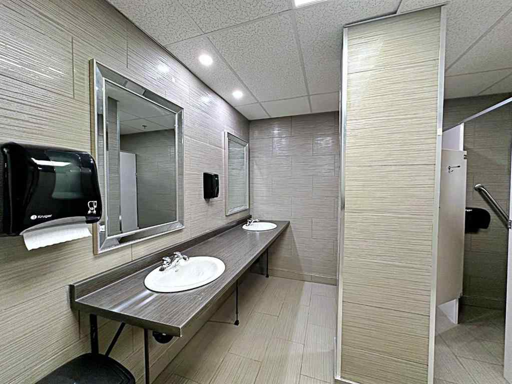 MLS® A2193314 - Unit #Lower 10006 MacDonald Avenue  in Downtown Fort McMurray, Commercial