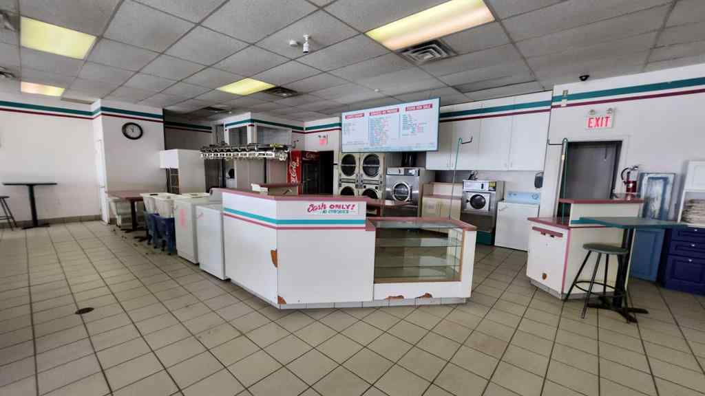 MLS® A2193607 - Unit #102 9606 100 Street  in Swanavon Grande Prairie, Commercial