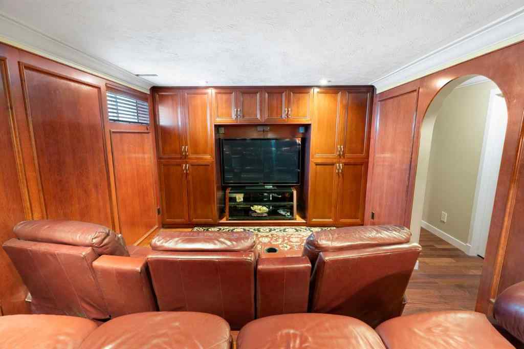 MLS® A2193991 - 4744 Montalban Drive NW in Montgomery Calgary, Residential