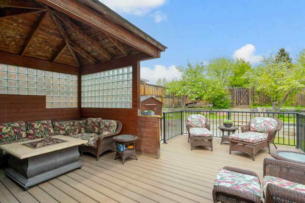 MLS® A2193991 - 4744 Montalban Drive NW in Montgomery Calgary, Residential