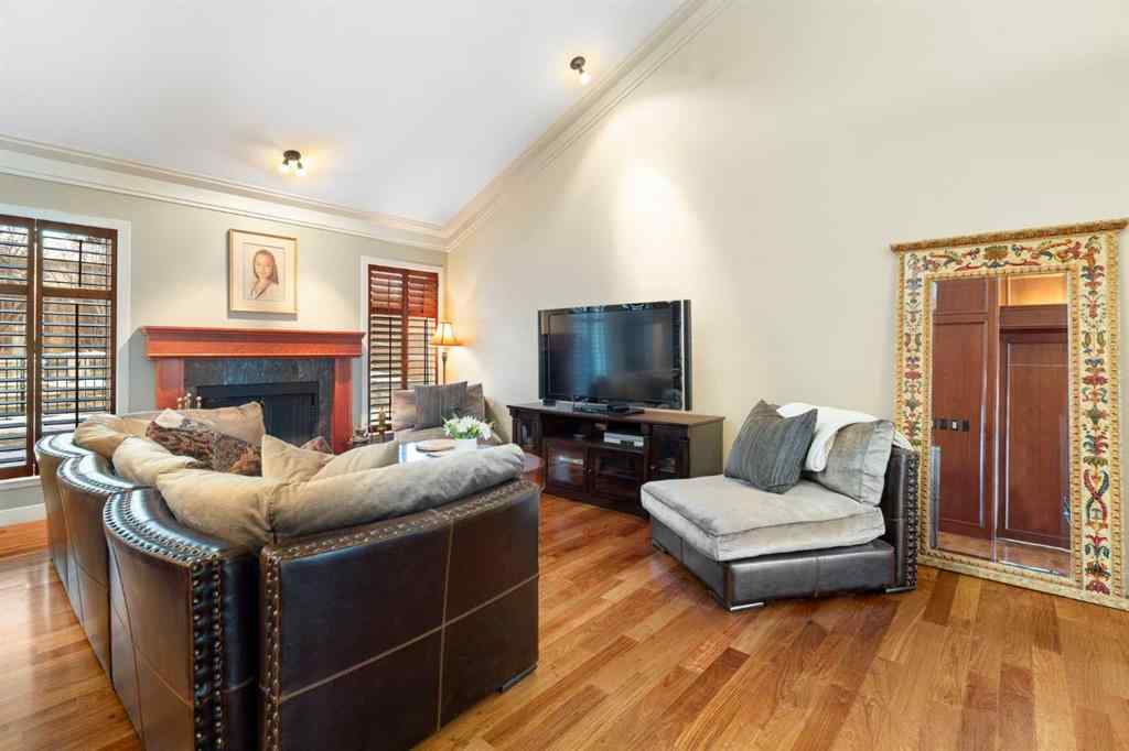 MLS® A2193991 - 4744 Montalban Drive NW in Montgomery Calgary, Residential