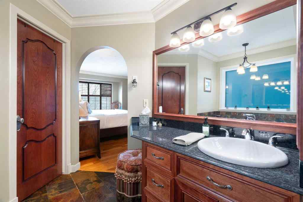 MLS® A2193991 - 4744 Montalban Drive NW in Montgomery Calgary, Residential