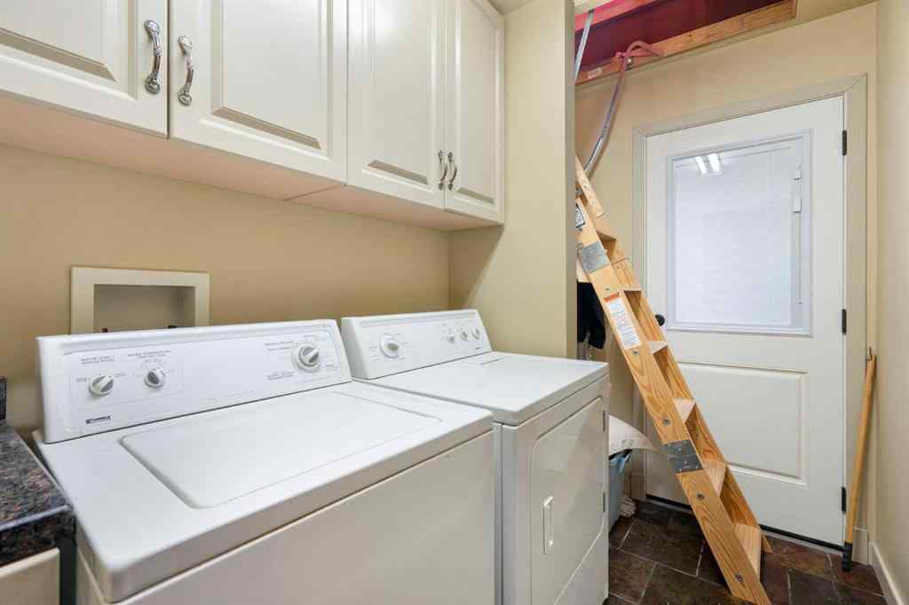 MLS® A2193991 - 4744 Montalban Drive NW in Montgomery Calgary, Residential