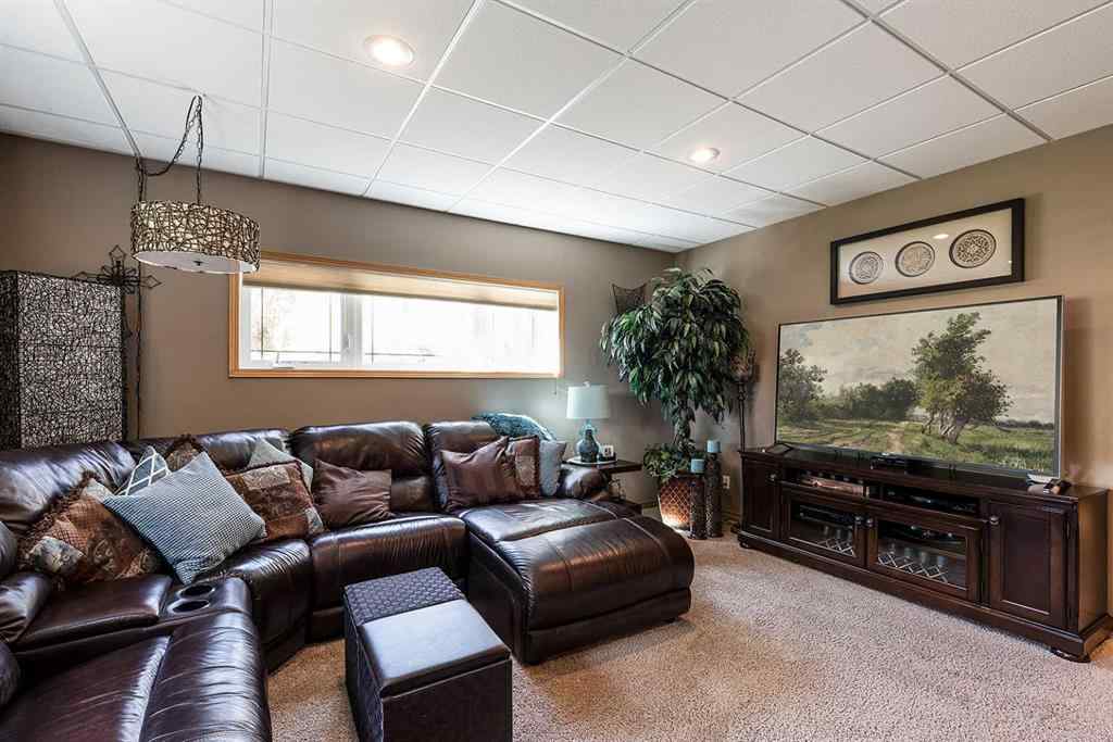 MLS® A2194081 - 306 2 Avenue E in NONE Oyen, Residential