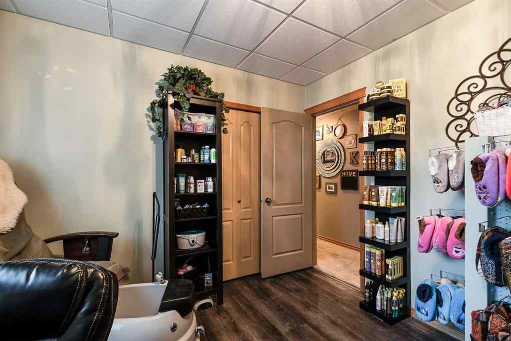 MLS® A2194081 - 306 2 Avenue E in NONE Oyen, Residential