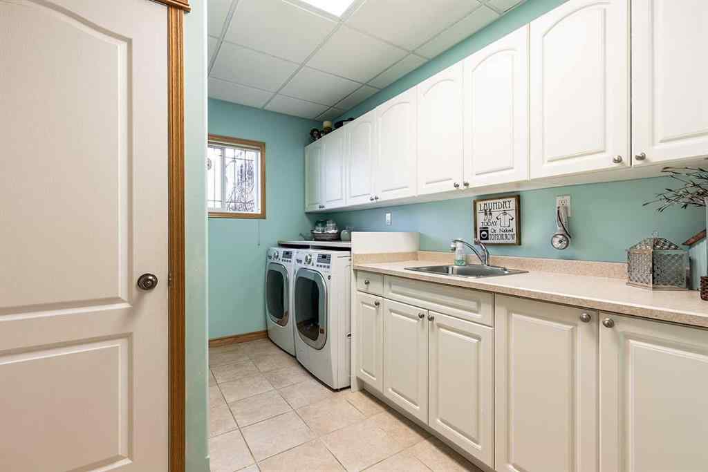 MLS® A2194081 - 306 2 Avenue E in NONE Oyen, Residential