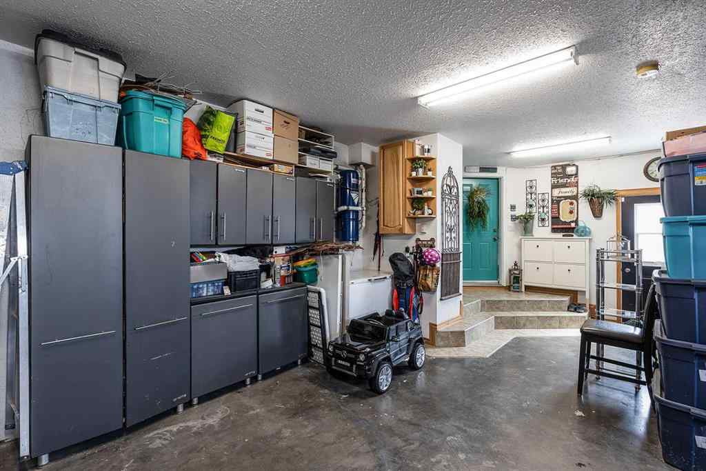 MLS® A2194081 - 306 2 Avenue E in NONE Oyen, Residential