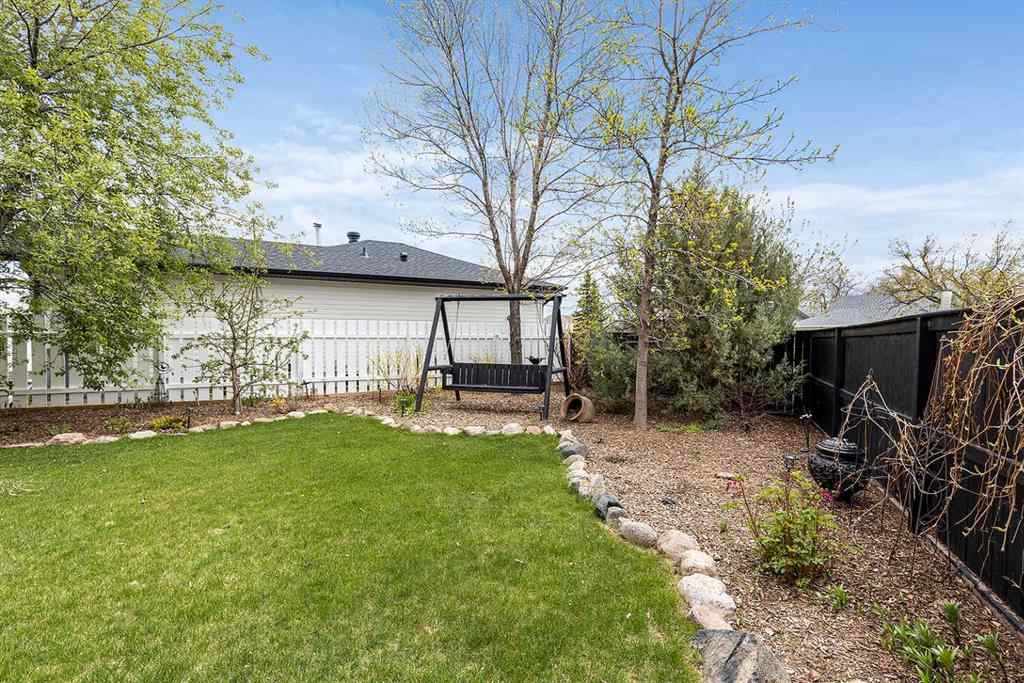 MLS® A2194081 - 306 2 Avenue E in NONE Oyen, Residential