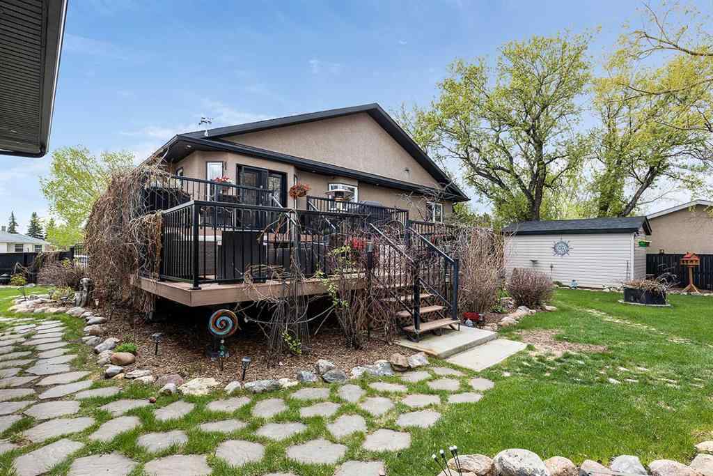 MLS® A2194081 - 306 2 Avenue E in NONE Oyen, Residential